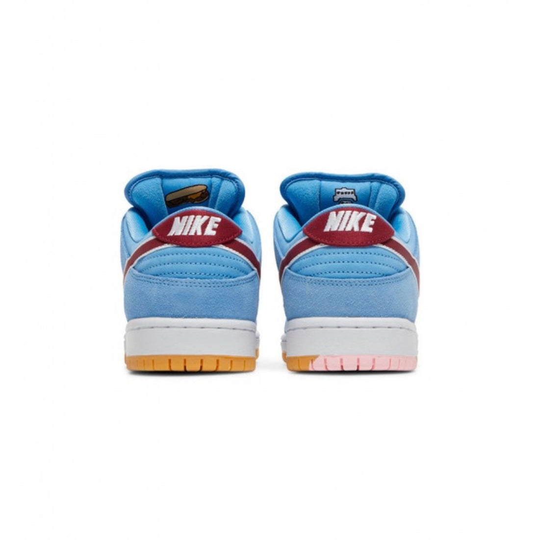 NIKE SB DUNK LOW
PHILADELPHIA