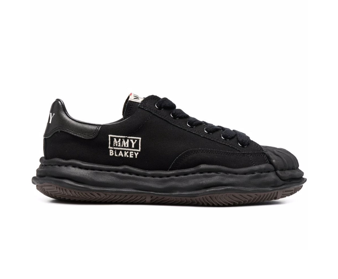 Maison MIHARA YASUHIRO ridged-trim low-top sneakers