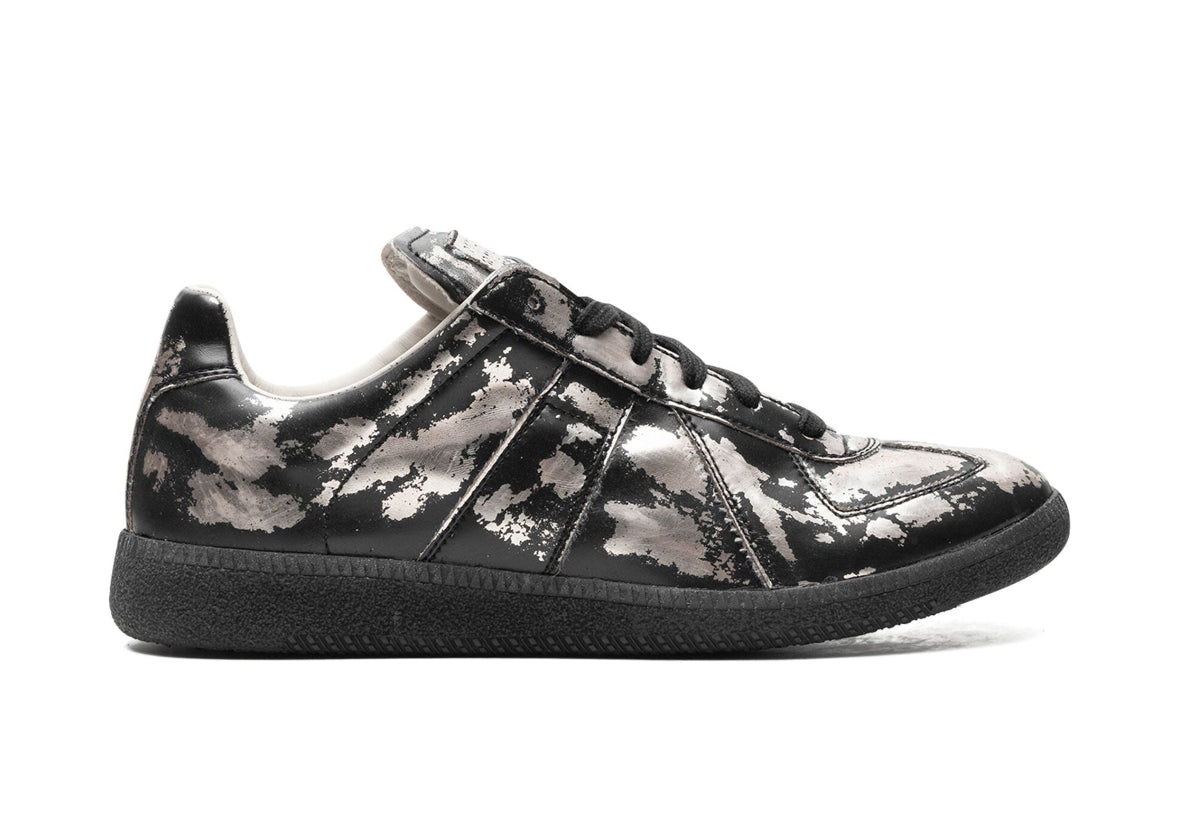 Maison Margiela
Replica "Silver/Black" sneakers