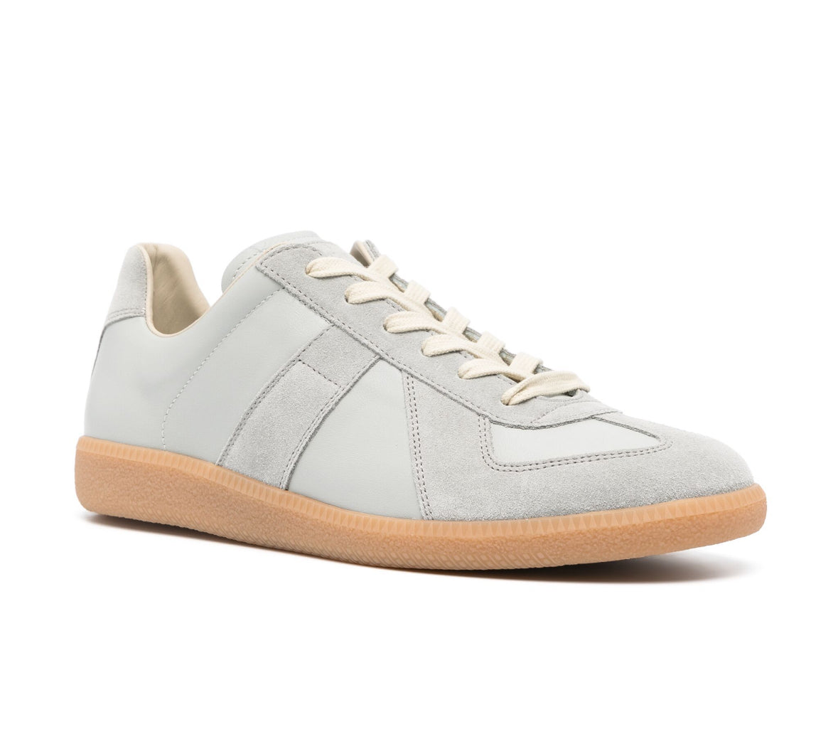 Maison Margiela
Replica leather sneakers