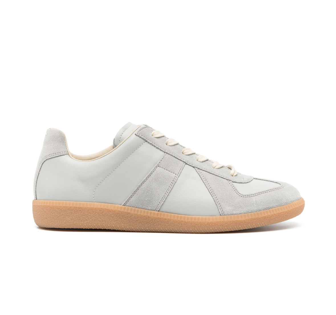 Maison Margiela
Replica leather sneakers
