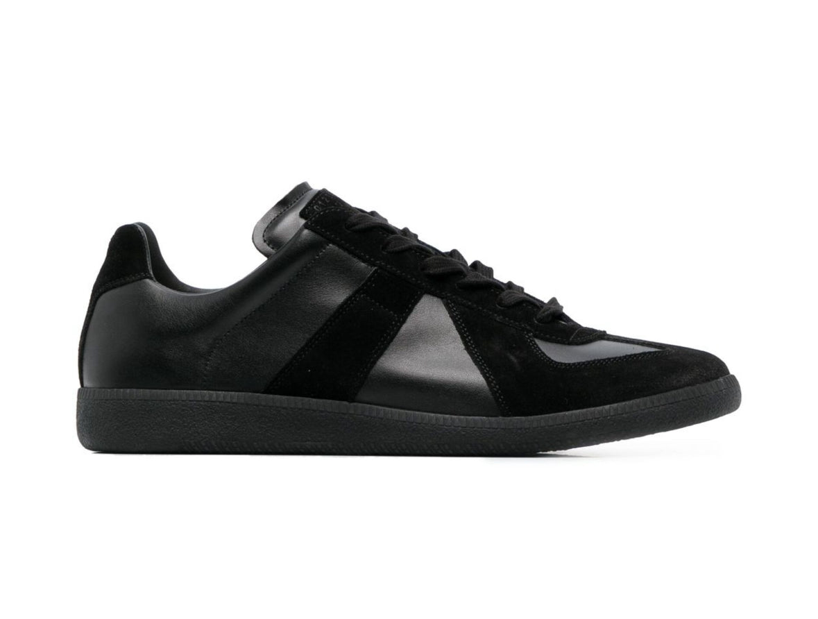 Maison Margiela
Replica low-top leather sneakers