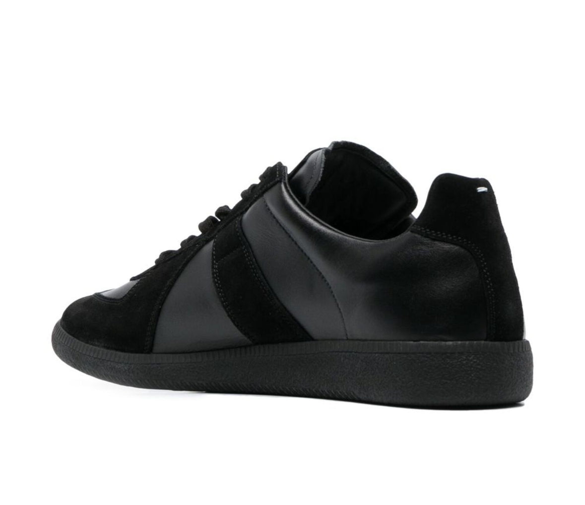 Maison Margiela
Replica low-top leather sneakers