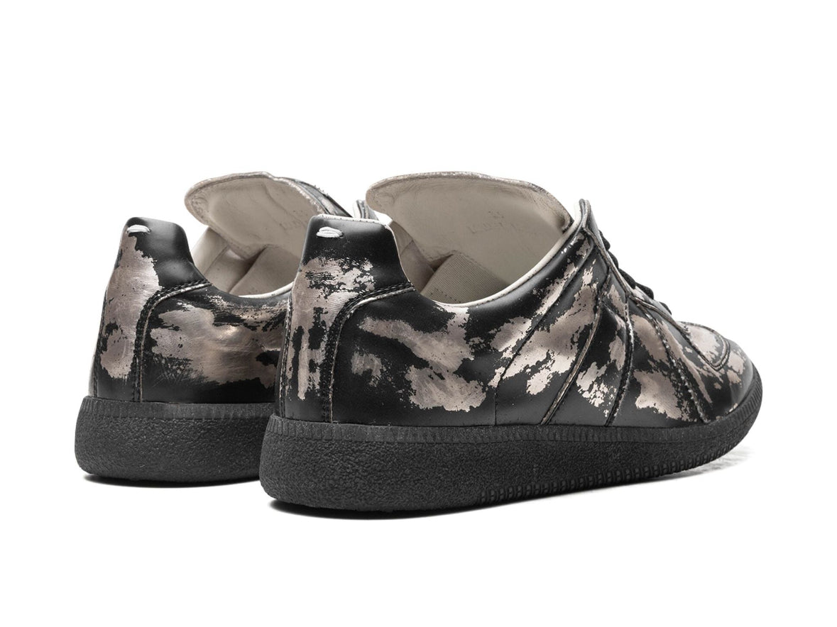 Maison Margiela
Replica "Silver/Black" sneakers
