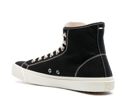 Maison Margiela
Tabi high-top sneakers