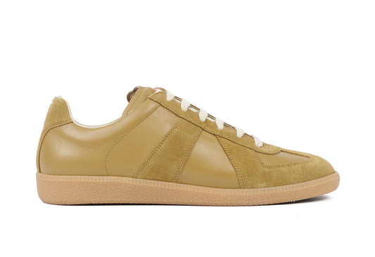 Maison Margiela
Replica leather sneakers