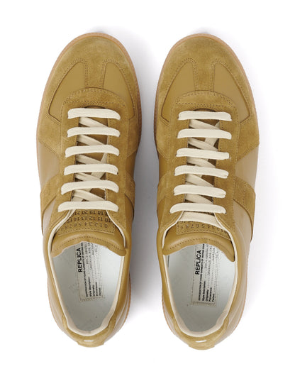 Maison Margiela
Replica leather sneakers