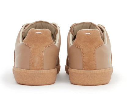 Maison Margiela
Replica low-top leather sneakers