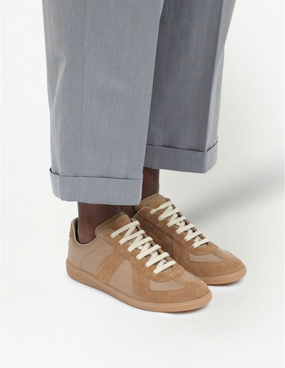 Maison Margiela
Replica low-top leather sneakers