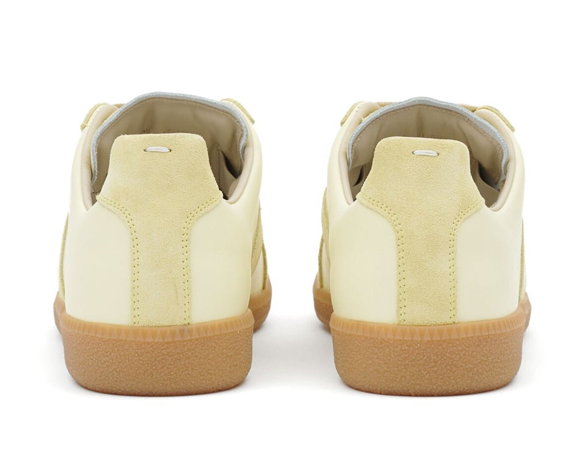 Maison Margiela
Replica low-top leather sneakers
