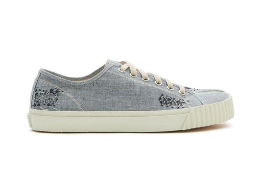 Maison Margiela
Tabi embroidered low-top sneakers