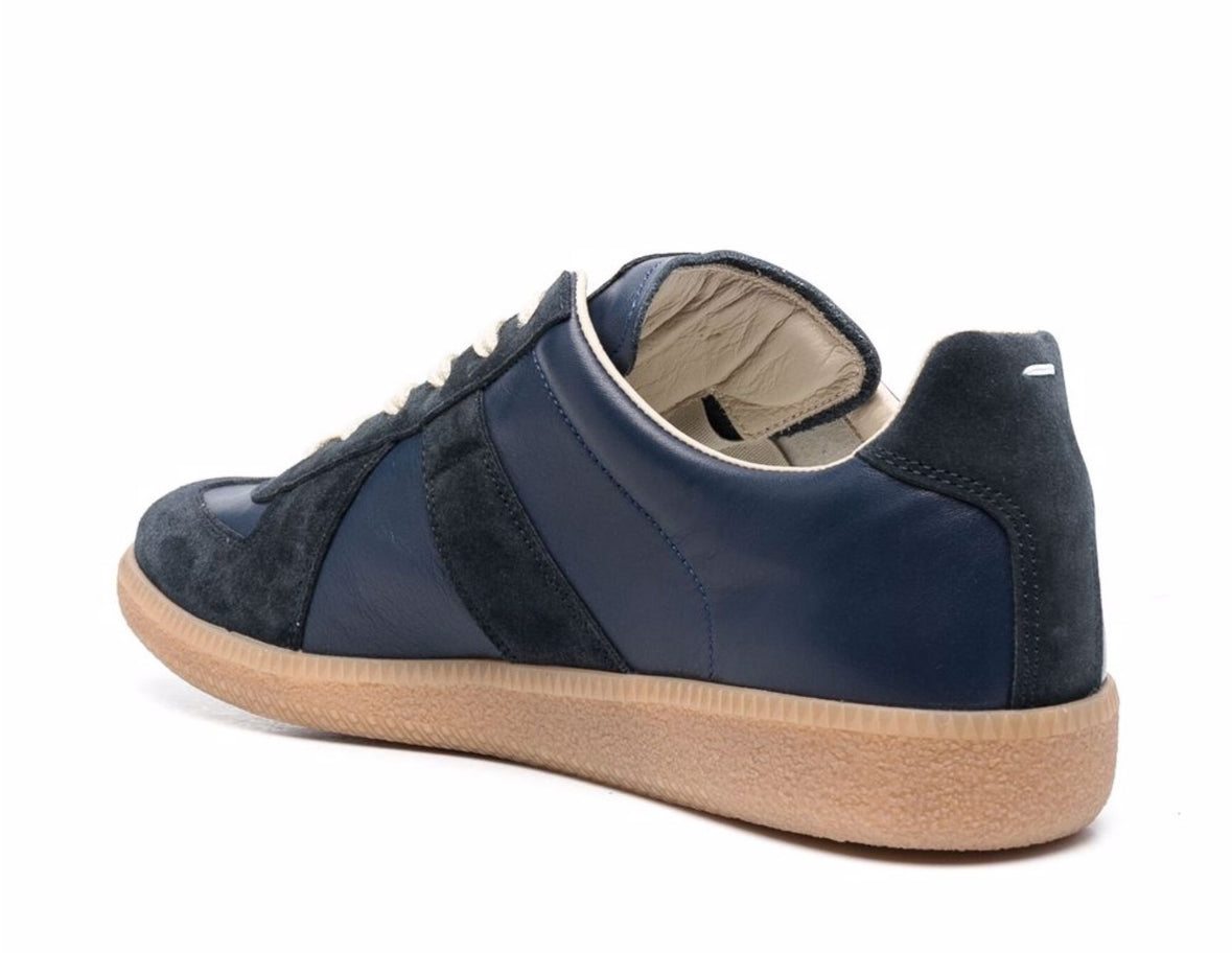 Maison Margiela
Replica low-top leather sneakers