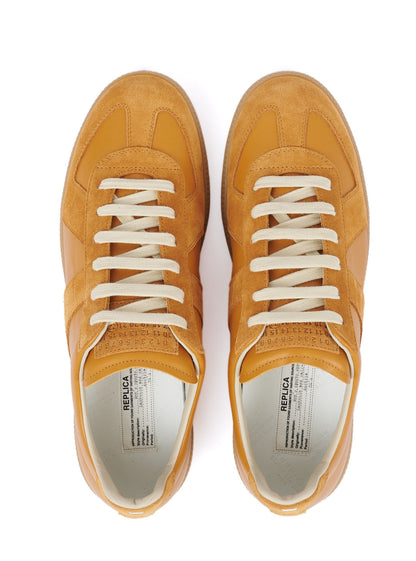 Maison Margiela
Replica low-top leather sneakers