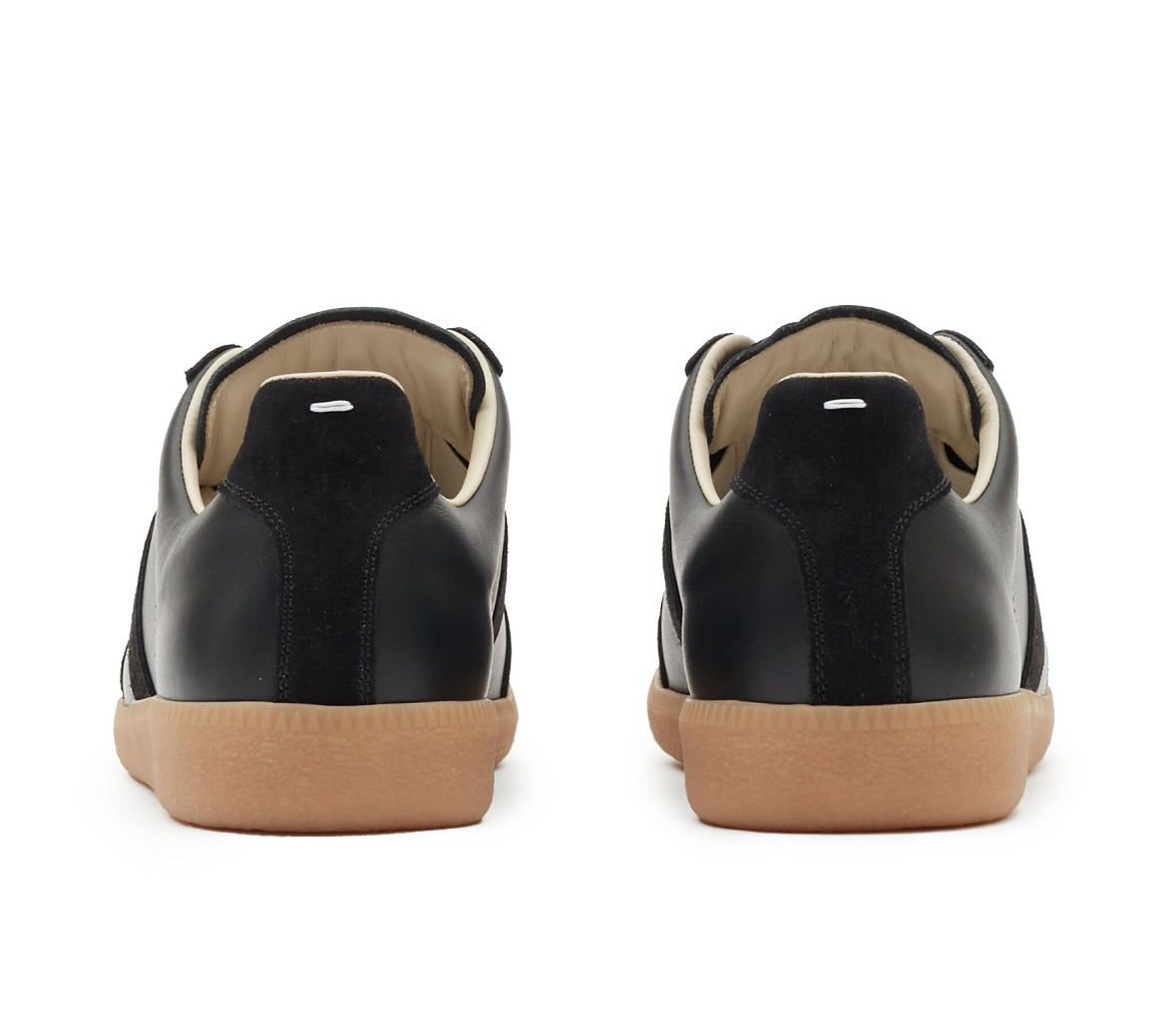 Maison Margiela
Replica low-top leather sneakers