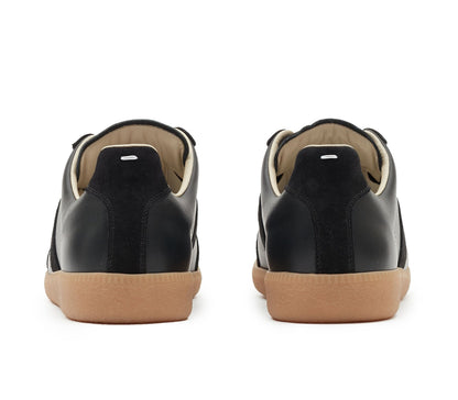 Maison Margiela
Replica low-top leather sneakers