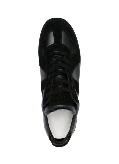 Maison Margiela
Replica low-top leather sneakers